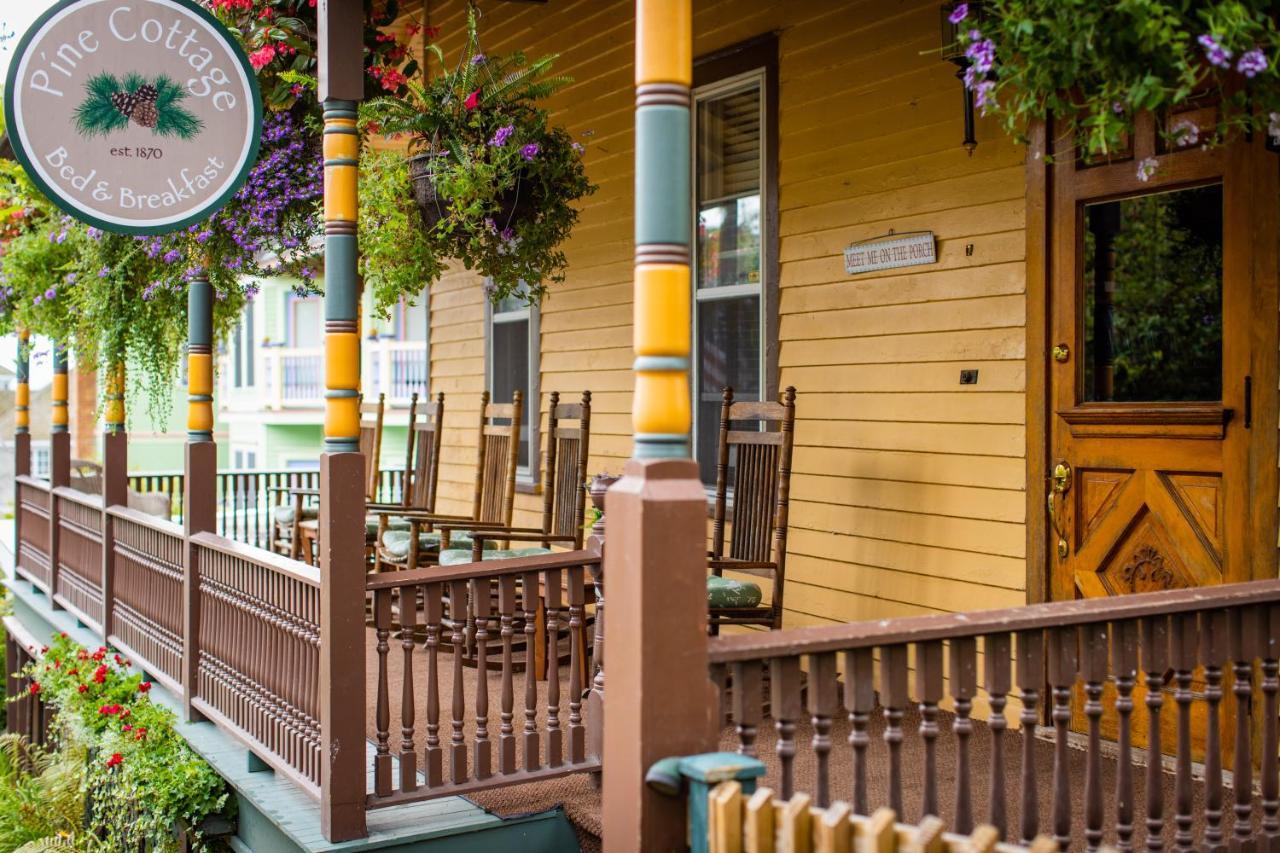 Pine Cottage Bed & Breakfast Mackinac Island Exterior photo